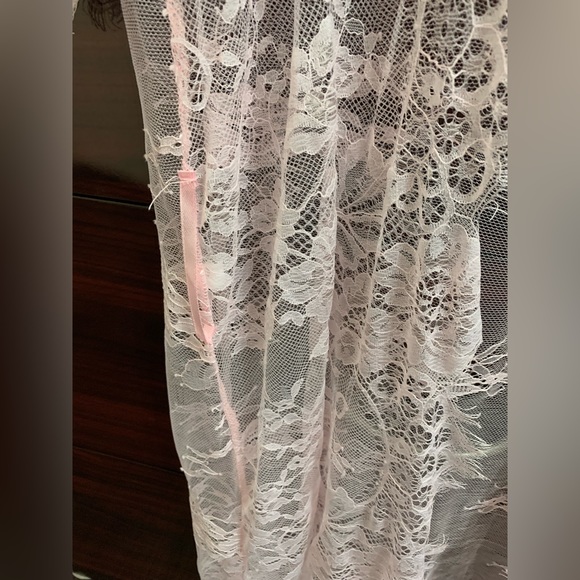 NWOT Pink Lace Robe one size - Picture 6 of 6